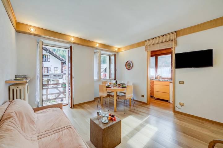 Appartamento intero, Monterosa Cozy Apartment 200m From Ski in Staffa (Macugnaga), Macugnaga