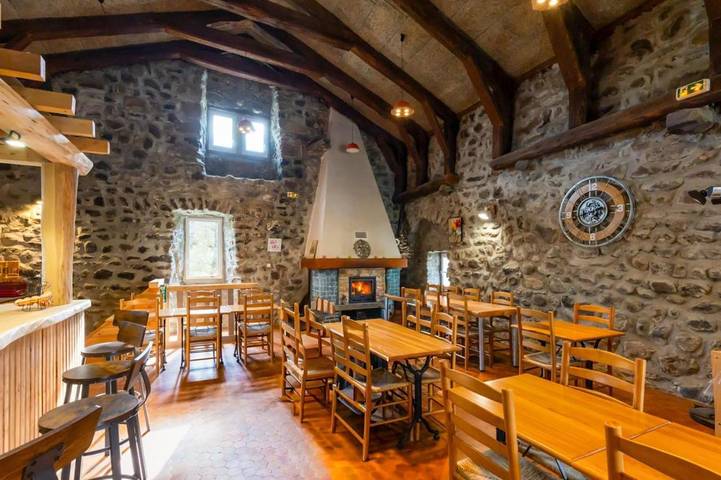 Location de vacances pour 2 personnes, avec piscine ainsi que jardin et vue à Le Monastier-sur-Gazeille - 4