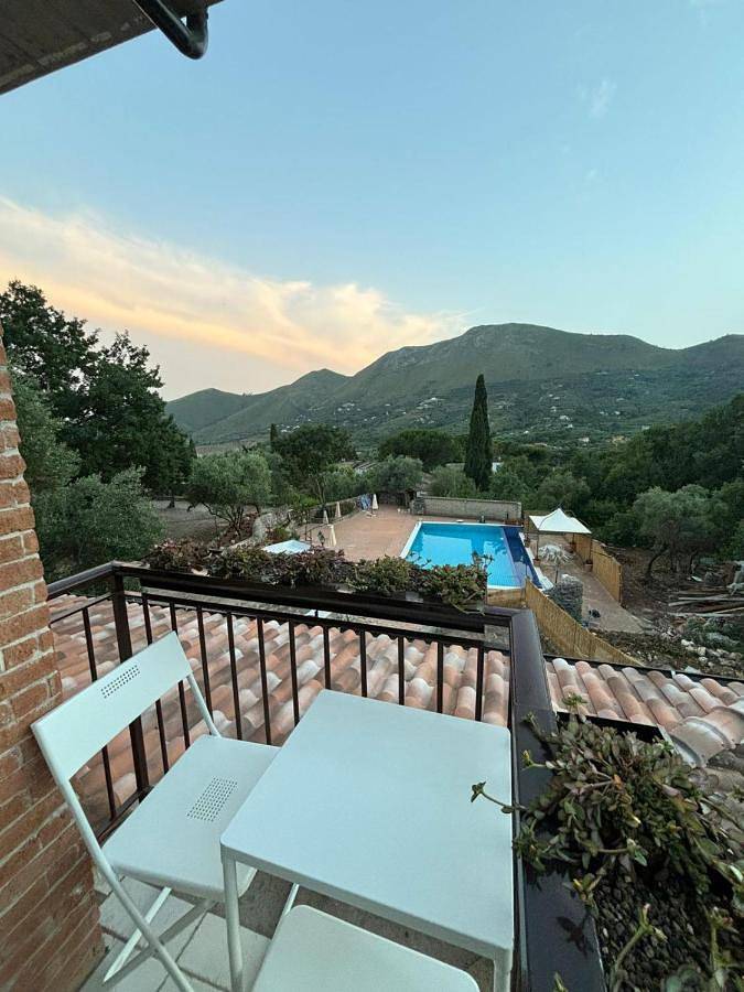 Maison d’hôte pour 2 personnes, avec Balcon et Terrasse ainsi que Jardin et Piscine à Itri