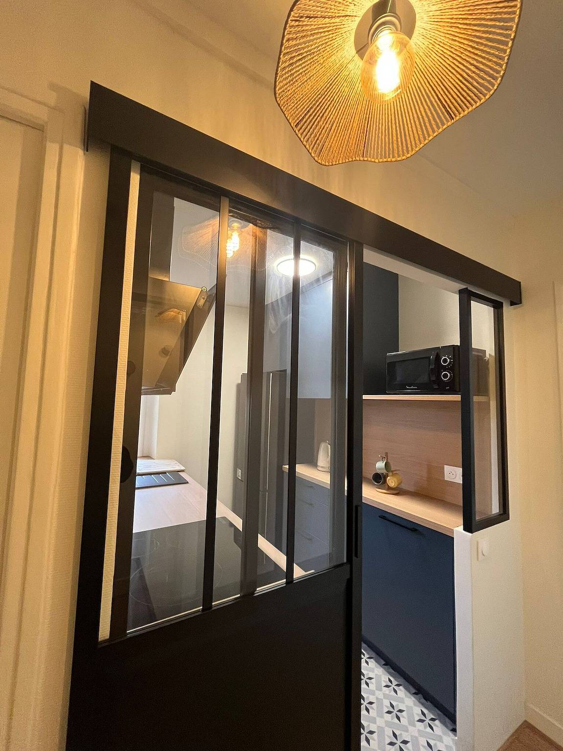 Ganze Wohnung, Gemütliche & helle 2-Zimmer-Wohnung nahe Eiffelturm, Rue de Lourmel, Paris 15 in Eiffelturm, Paris