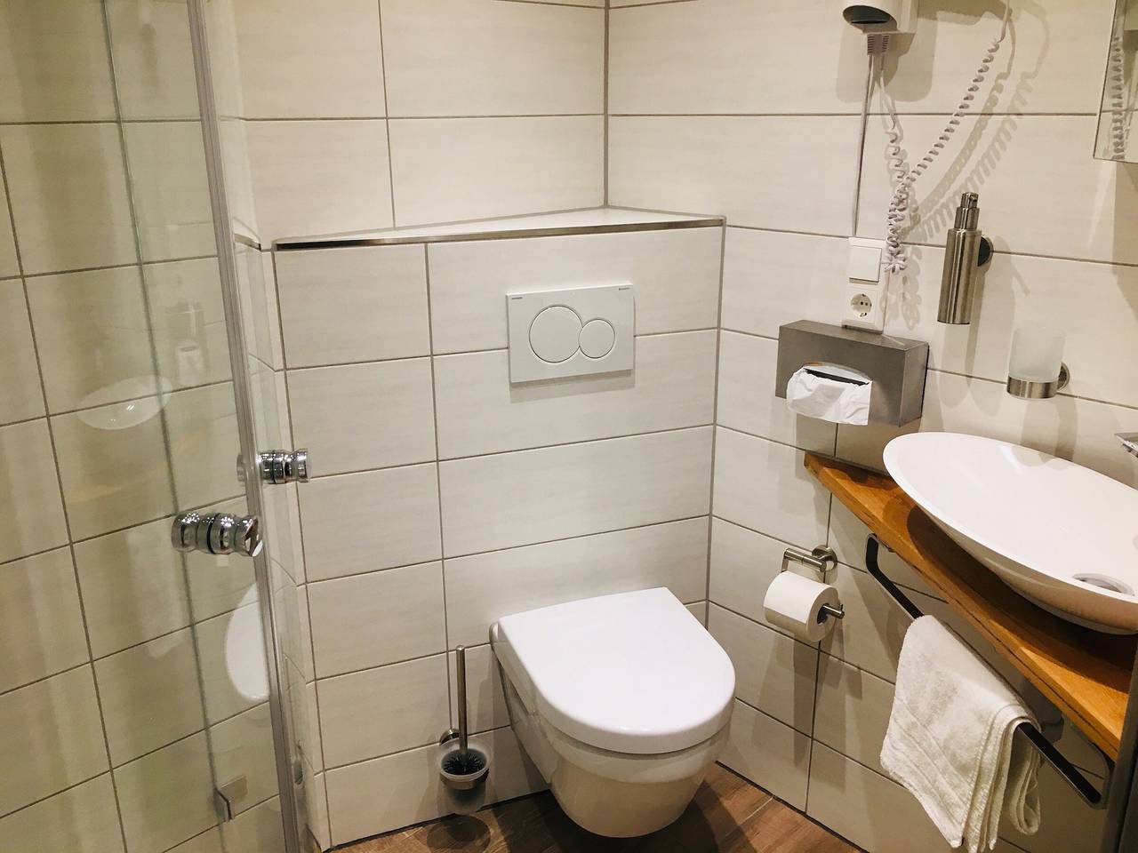 Ganze Wohnung, Apartment „1“ mit Gemeinschaftsterrasse und Wlan in Mössingen, Neckar-Alb