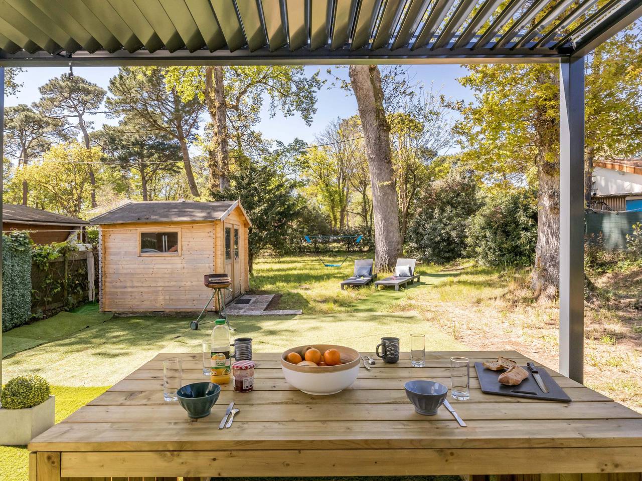 Maison rénovée 2023 à 300m de la mer avec terrasse, jardin clos, clim et wifi in Saint-Brévin l'Océan, Saint-Brevin-les-Pins