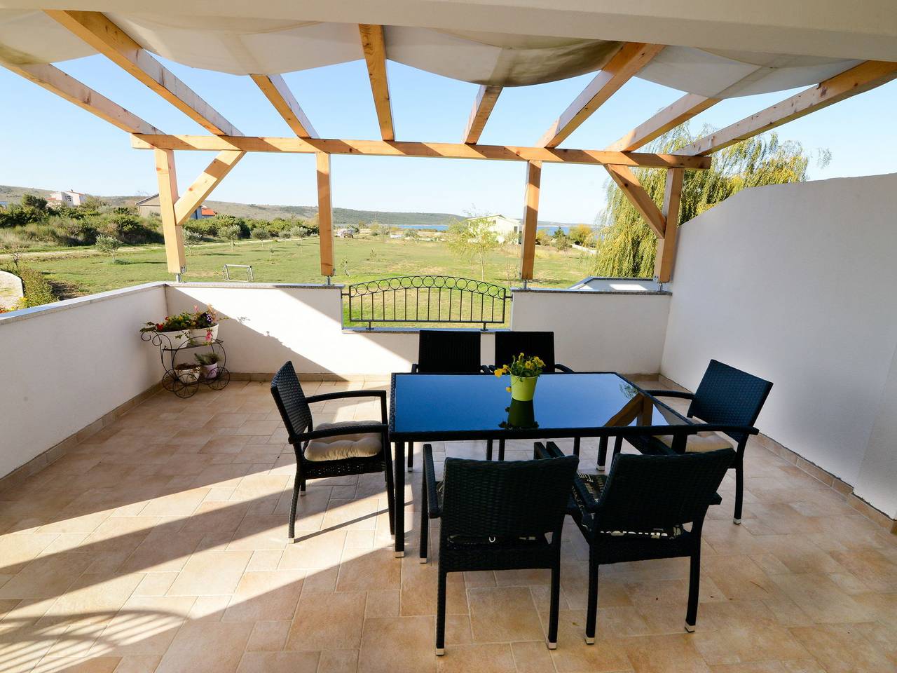 Ganze Wohnung, Wohnung in Ljubac mit Grill in Ljubac, Zadar