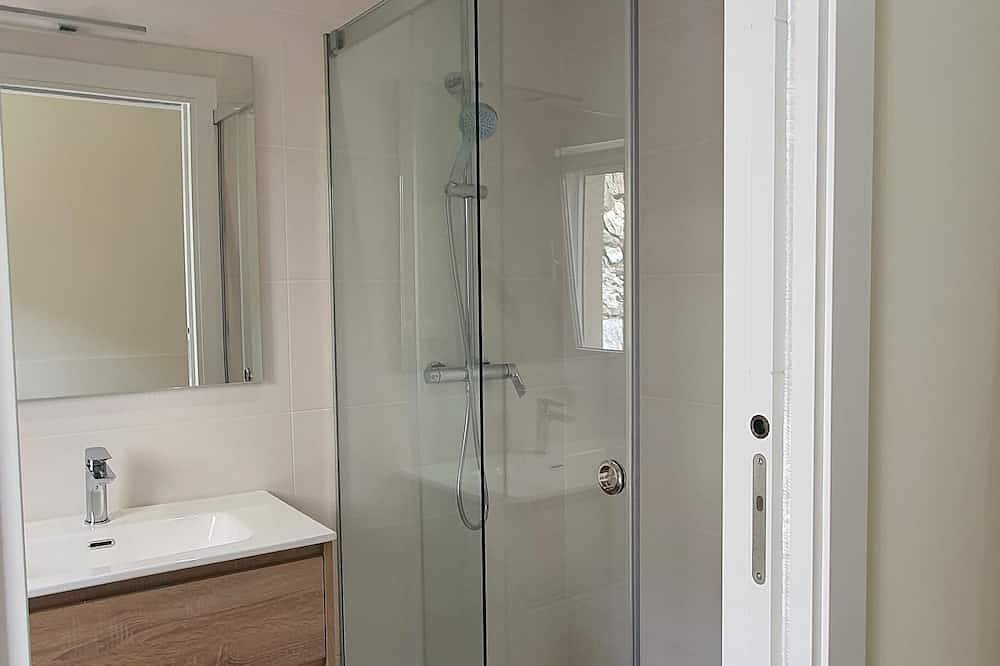 Entire apartment, La Casa de Ana en Fisterra se Ubica en una Antigua Fábrica de Salazón de 1805 in Fisterra, Costa da Morte