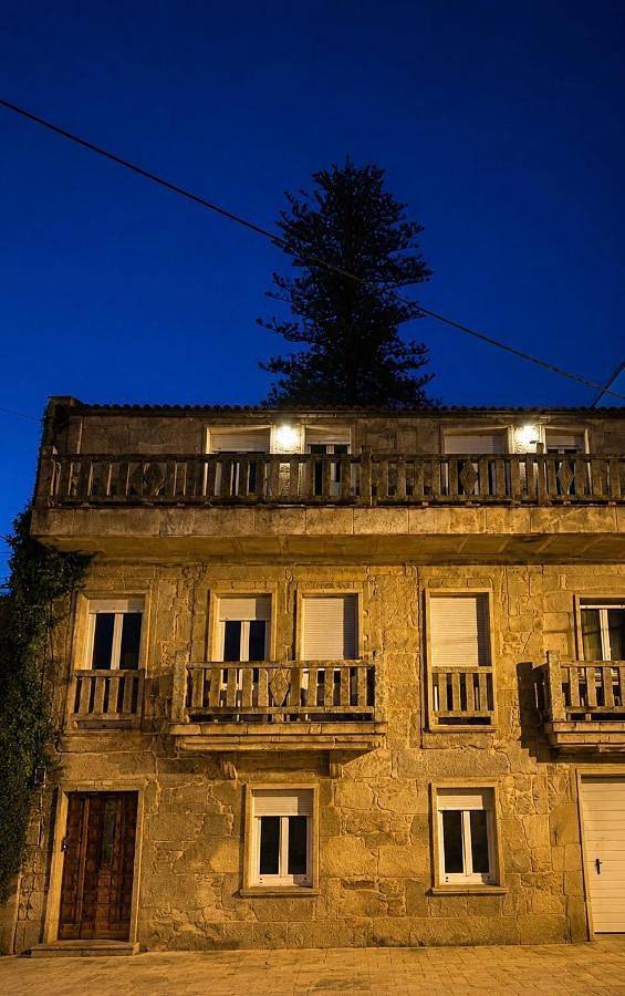 Casa rural para 10 personas, con Balcón y Terraza además de Jardín y Piscina en Villagarcía de Arosa