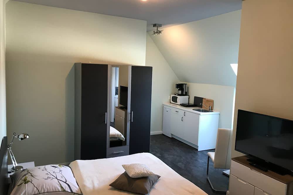 Ganze Wohnung, Neu gebautes Ferienapartment im modernen Landhausstil. 10 min Radweg zum Strand in Krokau, Südliche Ostseeküste