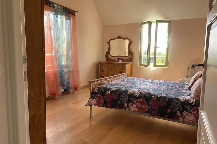 Maison de Village aux Portes de la Normandie in Mousseaux-sur-Seine, Yvelines