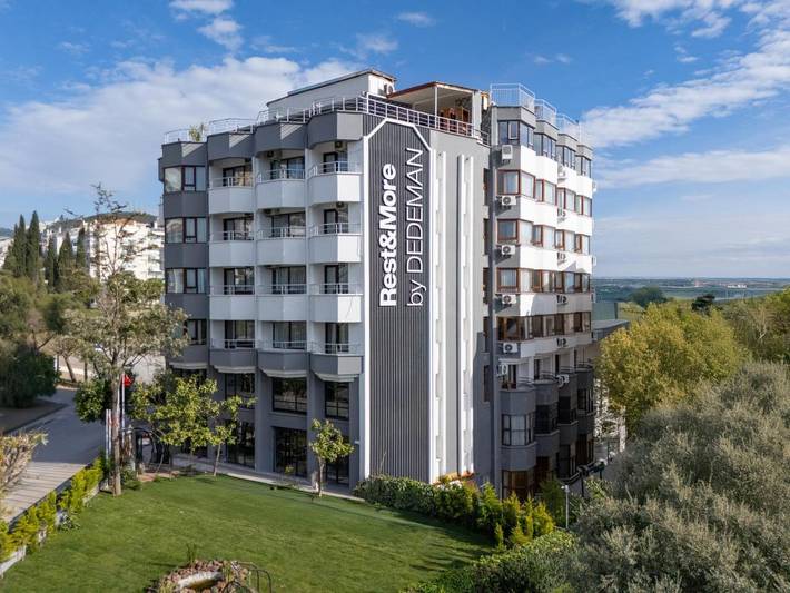 Hotel für 2 Personen, mit Sauna und Pool sowie Garten und Kinderpool in Kusadasi