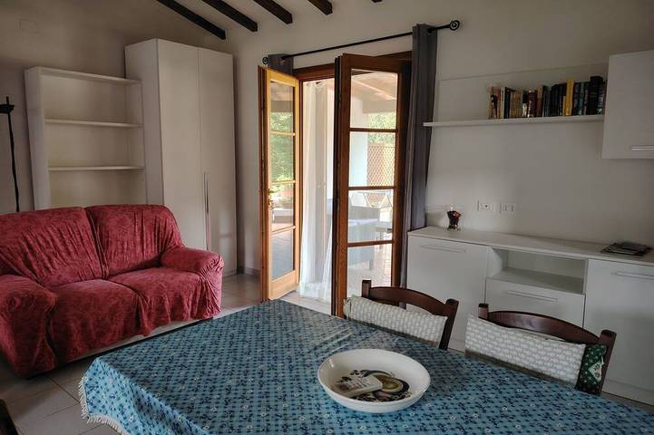 Rustico per 3 persone, con terrazza e giardino sull' Isola d'Elba