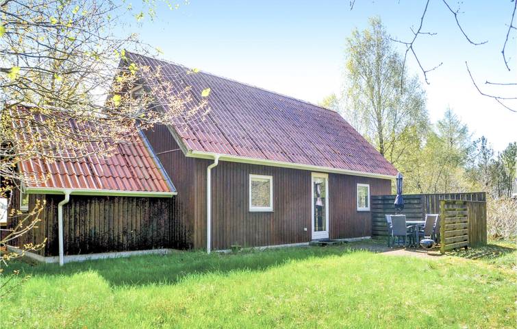Ferienhaus für 6 Personen, mit Whirlpool und Terrasse sowie Sauna