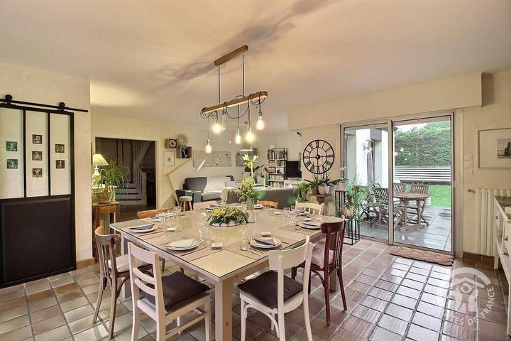Location de vacances pour 8 personnes, avec jardin à Pleudaniel - 3