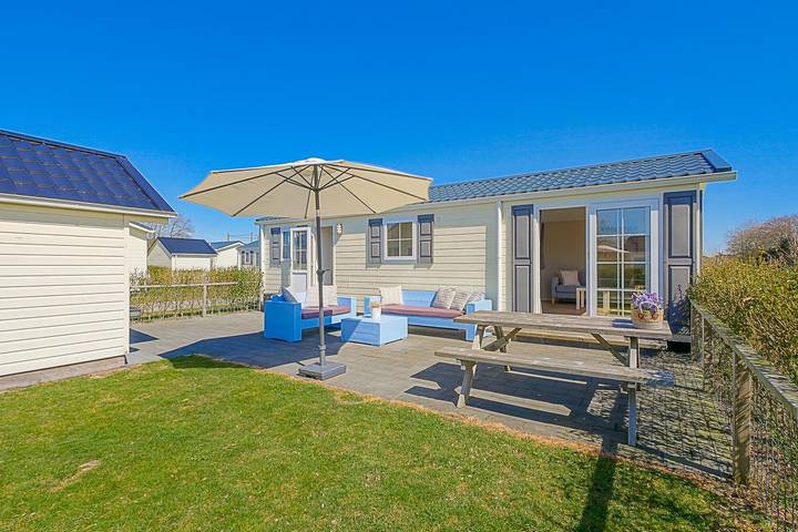 Chalet voor 5 personen, met balkon/terras en terras in Callantsoog