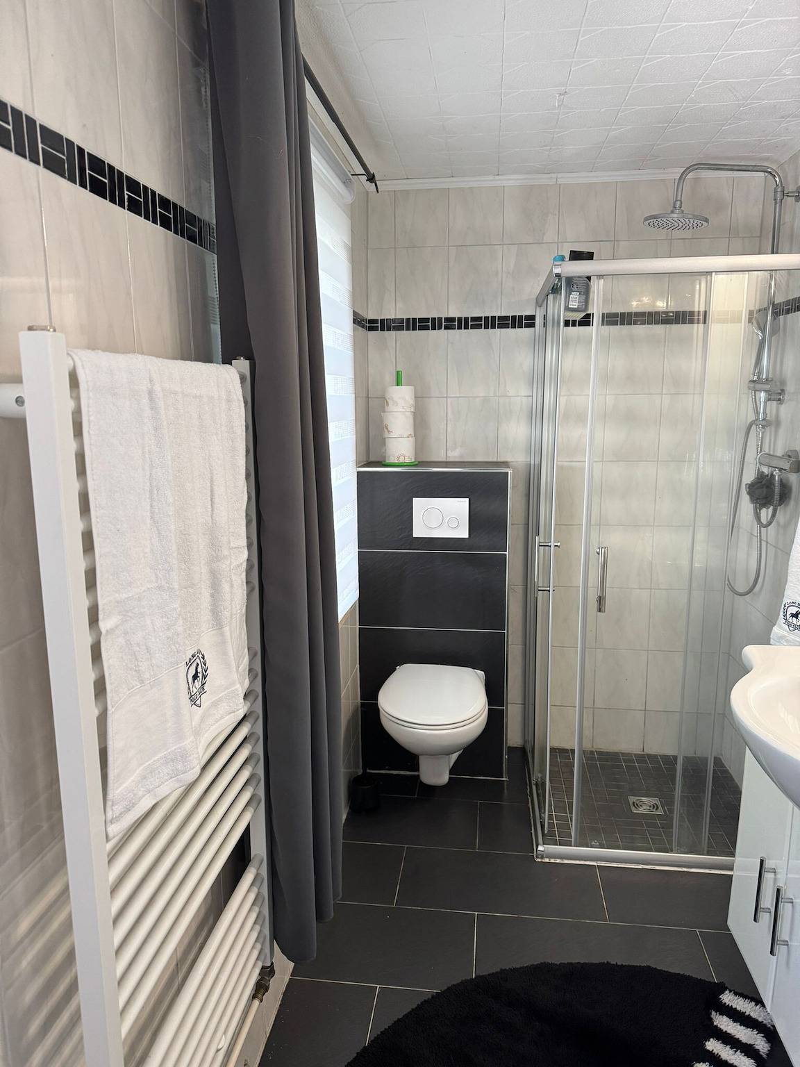 Entire apartment, Apartment 'Ferienwohnung Rothentor1' with Private Terrace and Wi-Fi in Dorf Mecklenburg, North-West Mecklenburg (Wismar region)