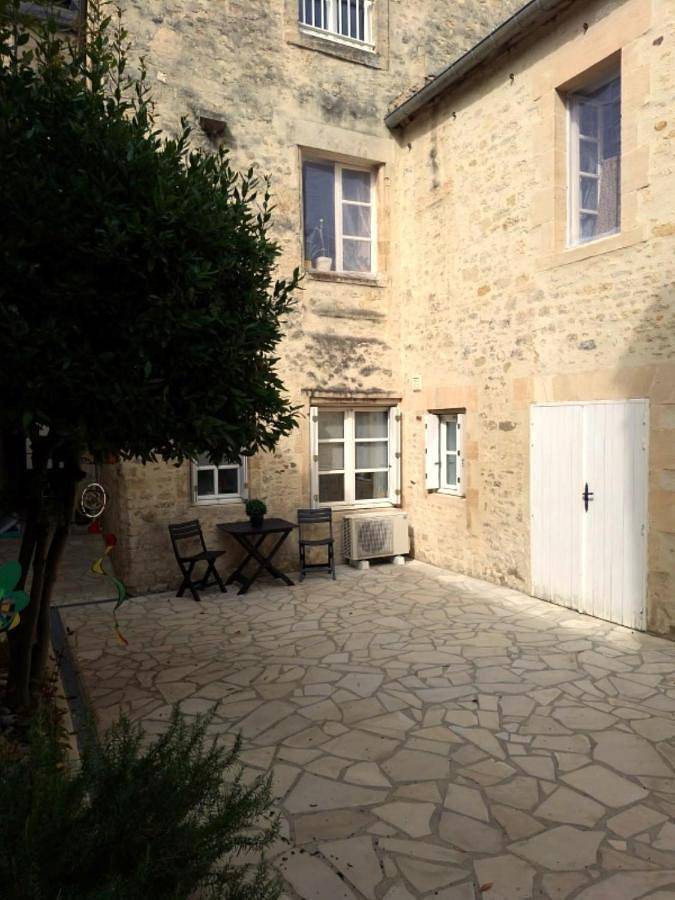 Gîte pour 2 personnes, avec terrasse et vue dans Office De Tourisme De Bayeux - 2