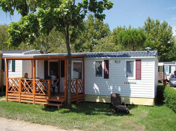 Camping pour 6 personnes, avec piscine et sauna ainsi que terrasse et bassin pour enfant à l' Ile d'Elbe - 4