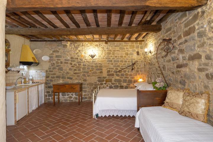 Casa Vacanze 'Piccola Corte' con Wi-Fi in Chianni, Costa degli Etruschi