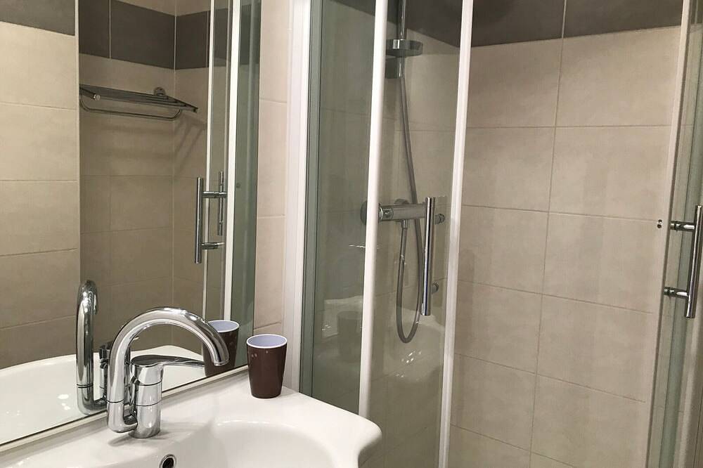 Entire apartment, 25m² Studio at Corrençon slopes - South-facing Balcony in Corrençon-en-Vercors, Parc naturel régional du Vercors