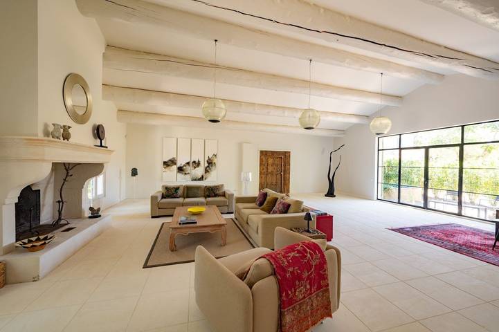 Location de vacances pour 6 personnes, avec jardin et terrasse à Eygalières - 3