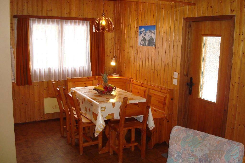 Ganze Ferienwohnung, Appartement Nr. 1 in Saas-Balen, Walliser Alpen
