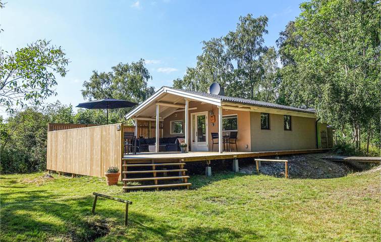 Ferienhaus für 4 Personen, mit Terrasse in Aakirkeby
