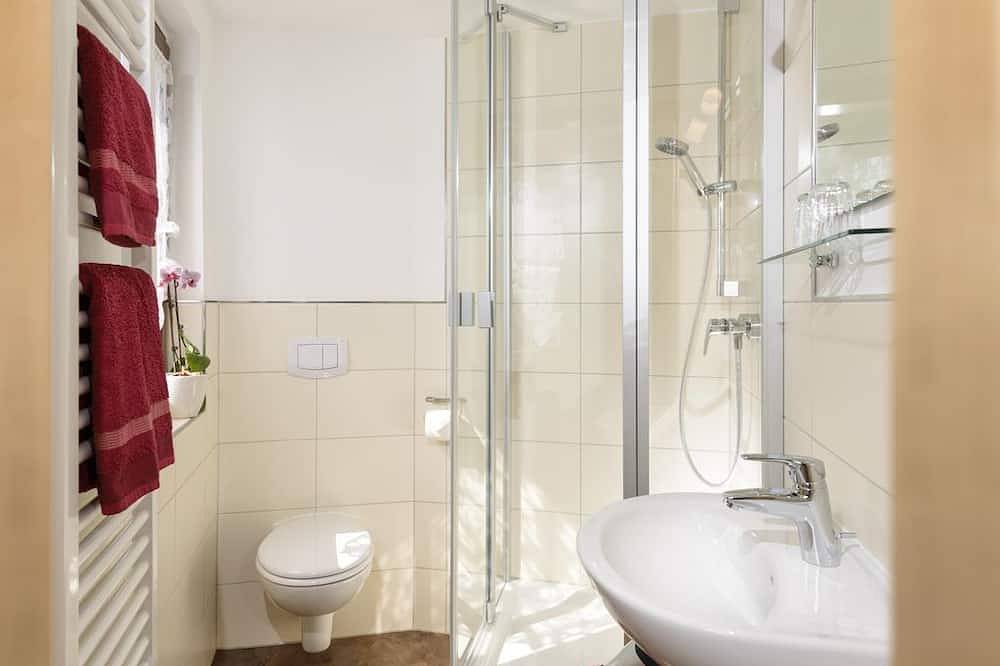 Twin Room \"Sonnenberg\" - Weingut Gästehaus Hechtmann in Ilbesheim bei Landau in der Pfalz, Südliche Weinstraße