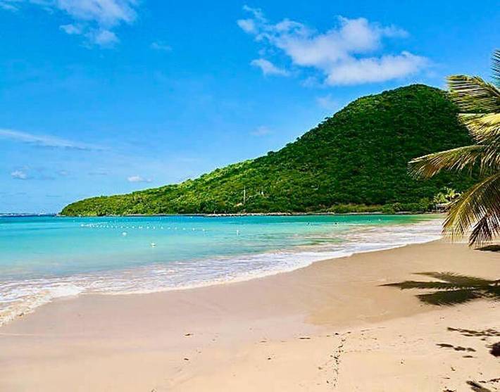 Location de vacances pour 2 personnes, avec vue et jardin, animaux acceptés dans Saint Martin