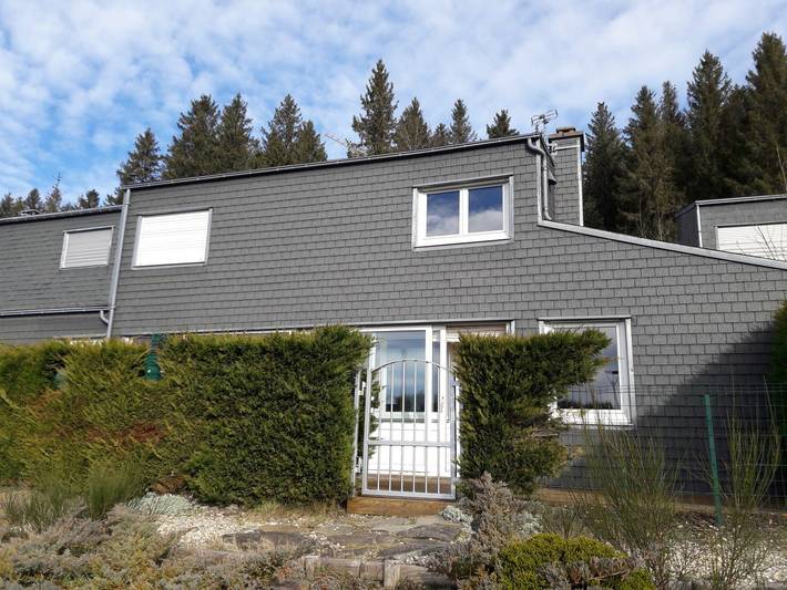 Gîte pour 4 personnes, avec terrasse dans La Banne d'Ordanche