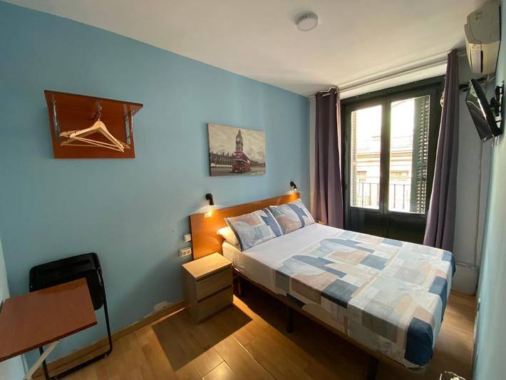 Casa de huéspuedes para 3 personas, con balcón y vistas en Malasaña