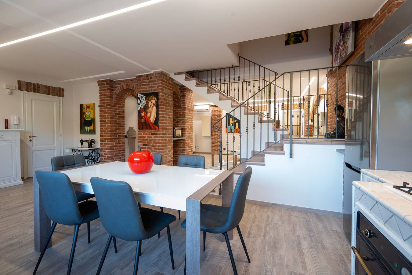 Casa Vacanza per 2 Persone in Roddi, Langhe