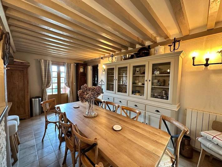 Location de vacances pour 6 personnes, avec jardin ainsi que piscine et vue à Manerbe - 3