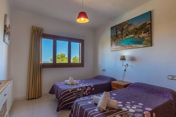 Estupenda casa de vacaciones privada para 6 personas con piscina privada, A/C, WIFI, TV y patio in Sa Torre, Lluchmayor