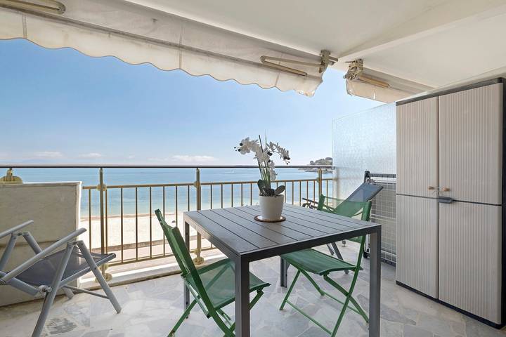 Gehele studio, Tamanaco Beach Antibes Salis Studio Zeezicht met Zwembad in Antibes, Middellandse Zeekust (Frankrijk)