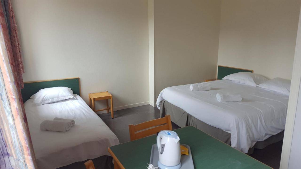 Family Room with Private Bathroom in Criel-sur-Mer, Région de Dieppe
