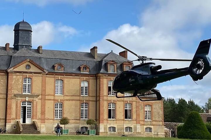 Location de vacances pour 24 personnes, avec Jacuzzi et Sauna à Lombron