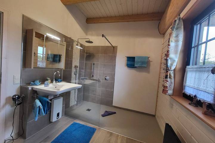 Hütte für 3 Personen, mit Pool und Terrasse sowie Sauna und Garten am Edersee - 3