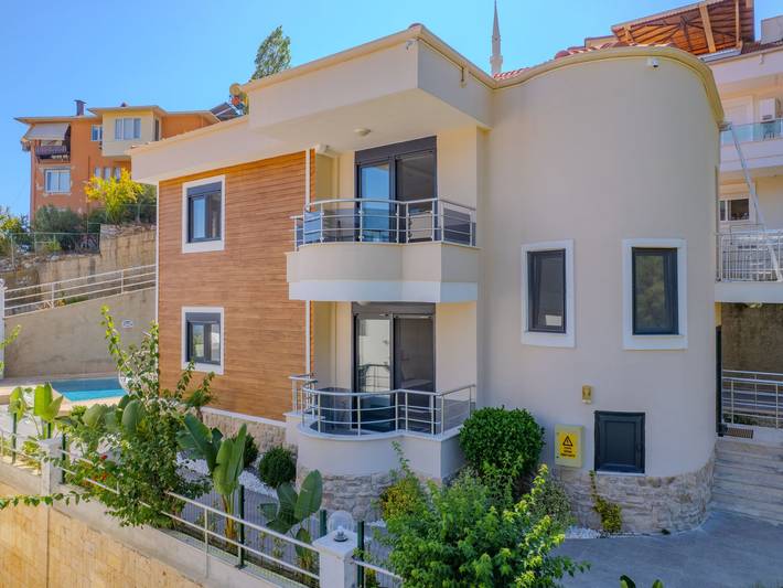 Location de vacances pour 8 personnes, avec jardin et vue sur le lac ainsi que piscine et balcon à Alanya - 3