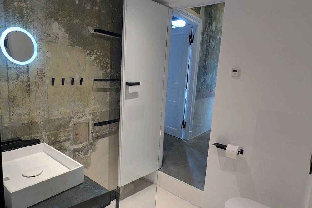 Entire apartment, Altstadtflucht Lüneburg - Historic Gem (Est. 1520) Meets Modern Design in Lüneburg, Nordheide