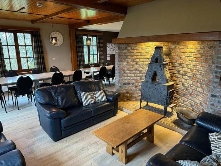 Location de vacances pour 13 personnes, avec jardin ainsi que terrasse et sauna, animaux acceptés dans Heyd - 2