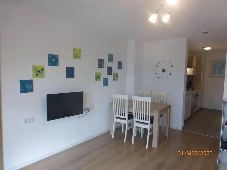 Ganze Wohnung, Ferienwohnung Lehrberg - Moderne Wohnung mit Wallbox für E-Auto in Lehrberg, Romantische Straße