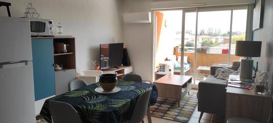 Gîte pour 2 personnes, avec terrasse et vue, animaux acceptés à Saint-Estève