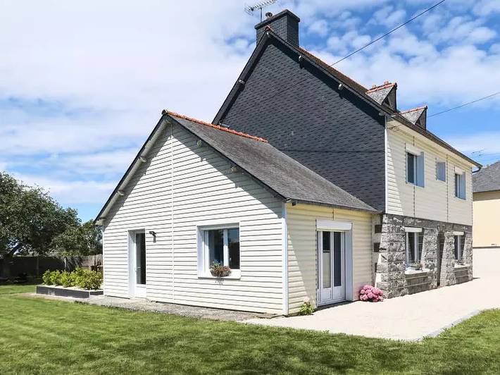 Location de vacances pour 6 personnes, avec jardin à Trégueux