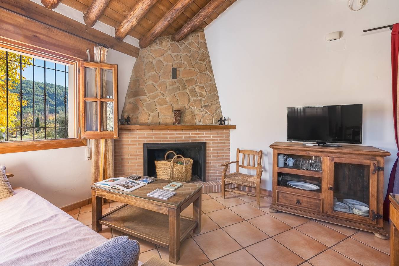 Maison de campagne "El Patio Casa Rural" avec vue sur la montagne, Wi-Fi et climatisation in Castril, Géoparc de Grenade