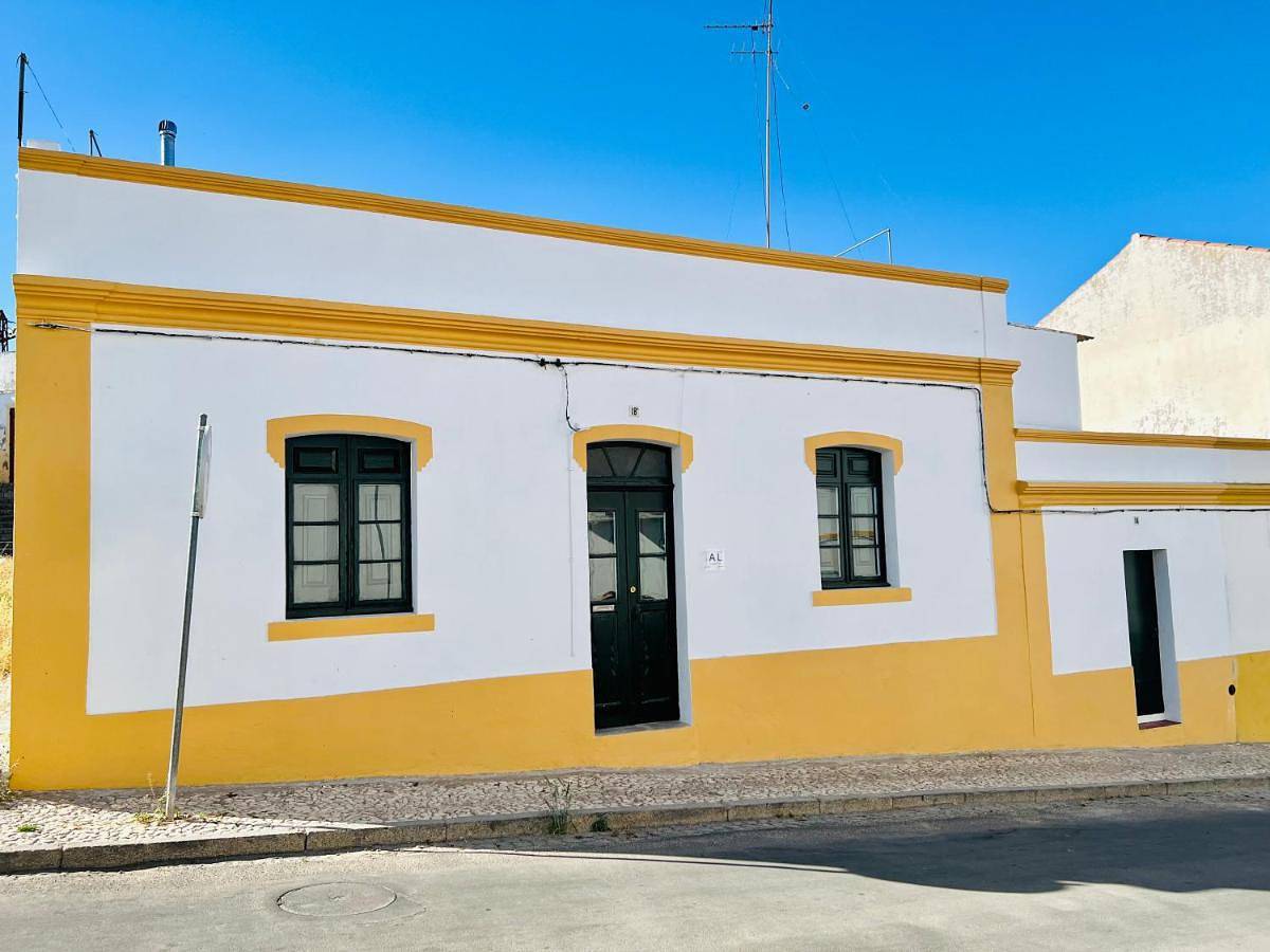 Casa da Salúquia in São João Batista, Moura