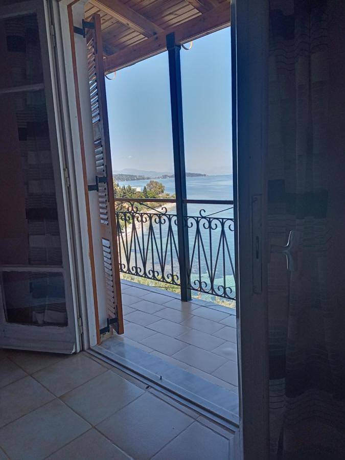 Gîte pour 2 personnes, avec jardin et vue dans Benitses - 2