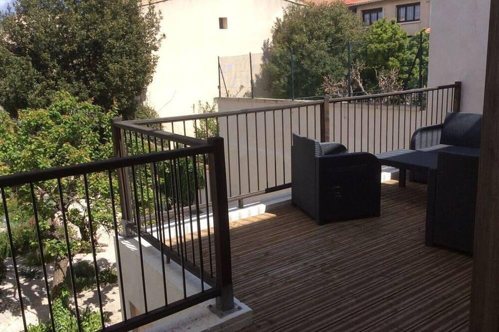 Appartement entier, Appart1: Vues incroyables sur L’Etang de Thau, Bouzigues. 1étage, 2 chambres 4-6 in Bouzigues, Côte méditerranéenne (France)