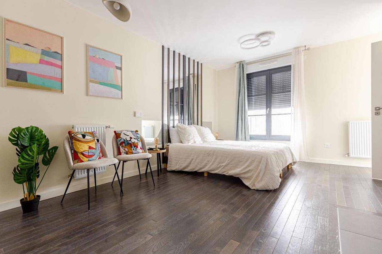 Appartement entier, Studio Luxe - Vue Tour Eiffel - Proche Paris & Versailles in Clamart, Hauts-de-Seine