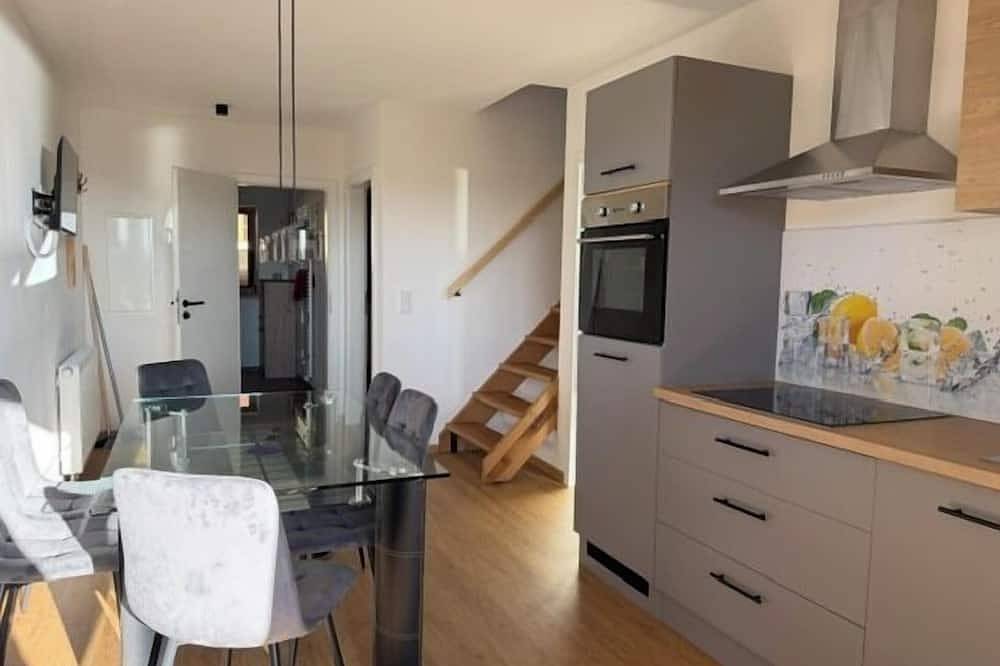 Ganze Wohnung, Ferienwohnung Alpenrose, 60qm in Grabenstätt, Chiemsee