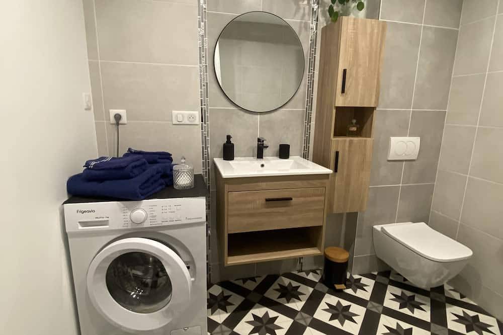 Appartement entier, Charmant studio idéalement placé et paisible ! in Oloron-Sainte-Marie, Béarn