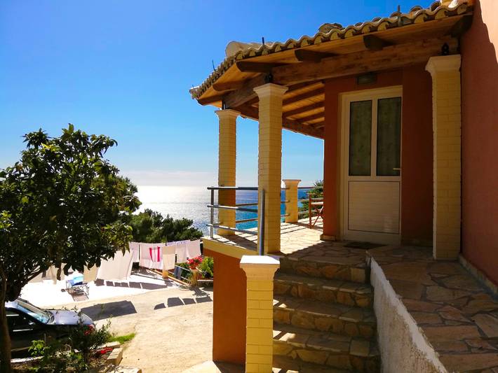 Ferienwohnung für 2 Personen, mit Meerblick und Balkon/Terrasse sowie Garten und Ausblick in Griechenland - 2