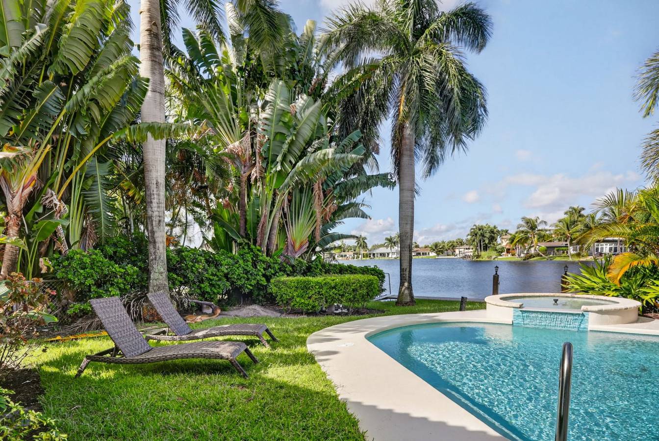 Vacation Rental for 8 Guests in Garden Isles, Pompano Beach